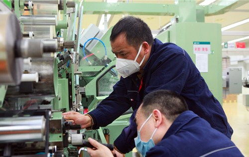 井冈山卷烟厂推行周计划设备维护保养新模式